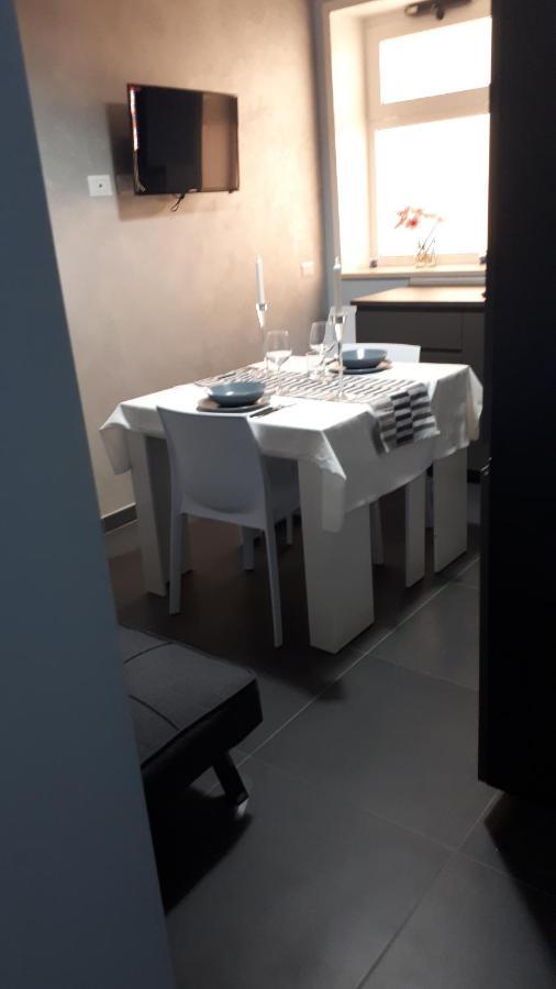 אבולה Maison Ane Marie מראה חיצוני תמונה