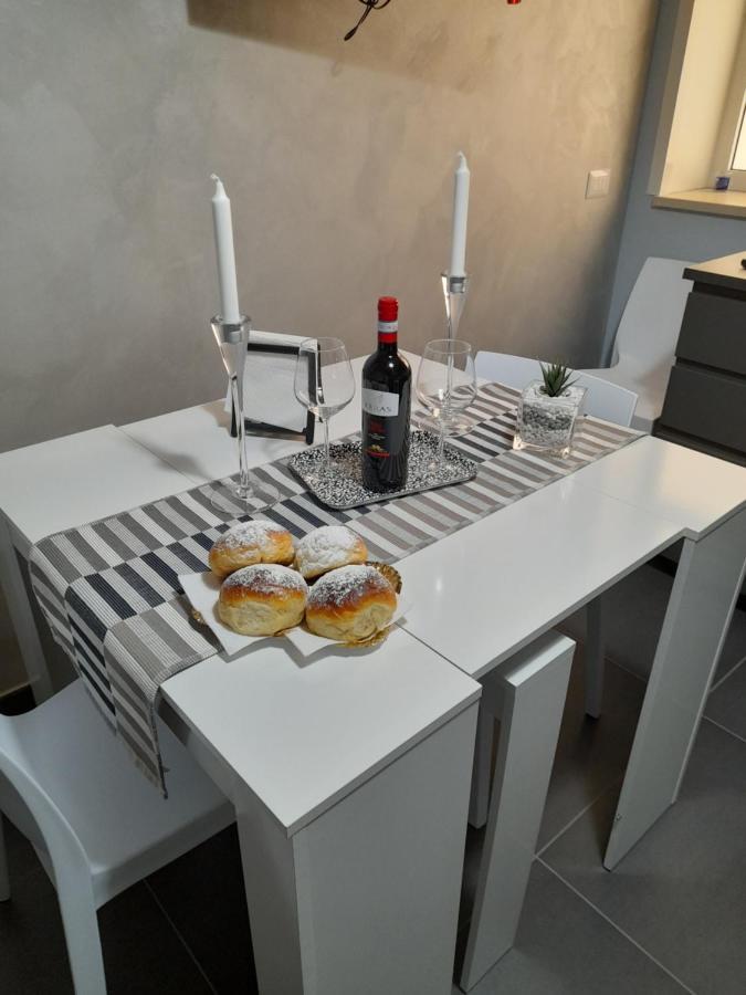 אבולה Maison Ane Marie מראה חיצוני תמונה