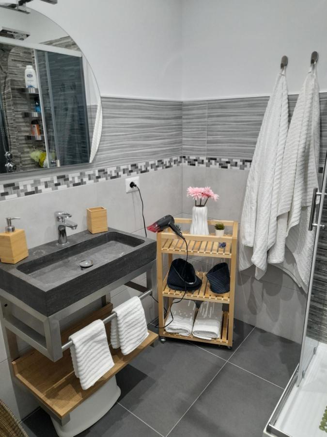 אבולה Maison Ane Marie מראה חיצוני תמונה